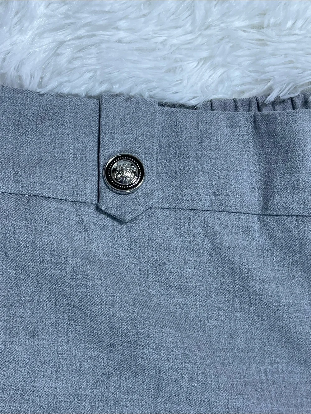 Rachel Zoe Women’s Light Gray Cropped Dress Pants with Button Waist Tabs size 12